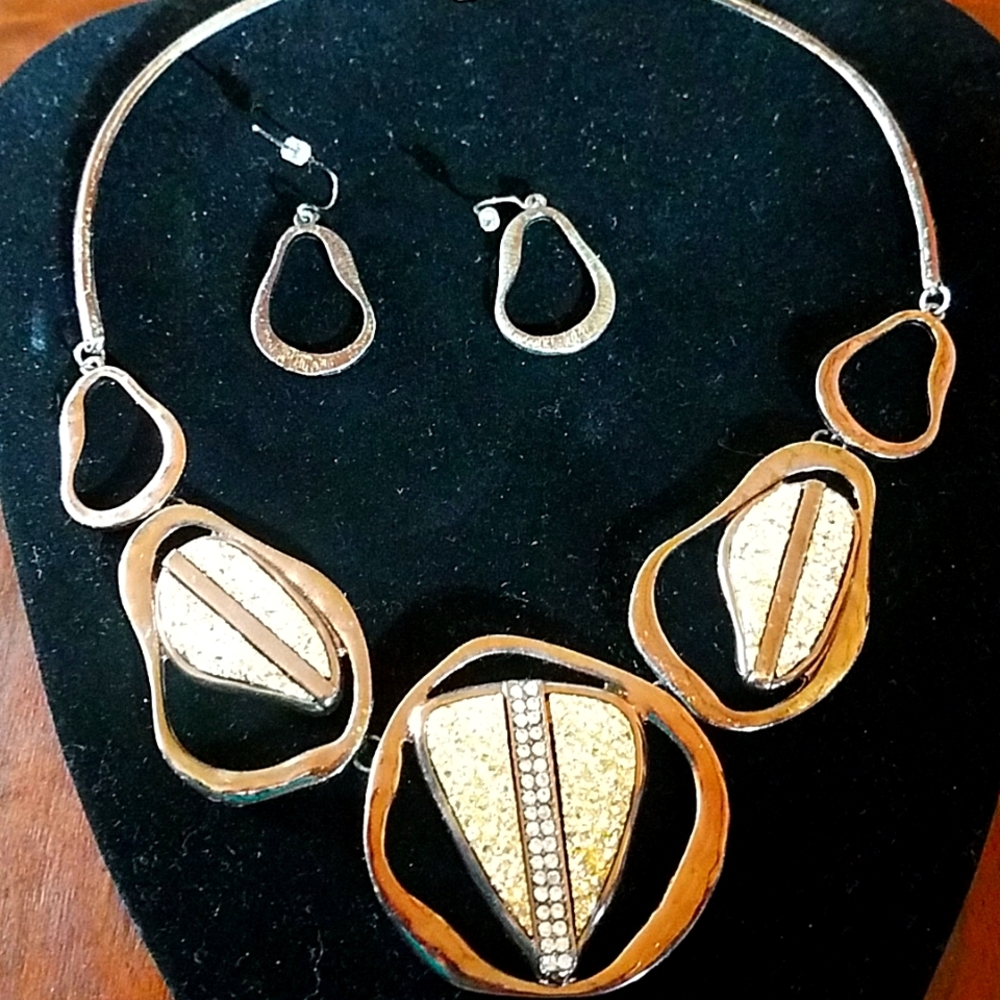 Copper Bronze  necklace & earrings bundle another item&I'll reduce shipping